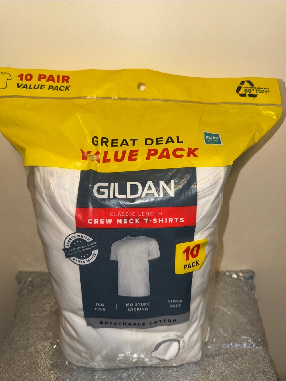 Gildan White Crew Neck T-Shirts Value Pack - 10 Pack